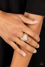 Load image into Gallery viewer, Romantic Escape - Gold