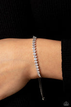 Load image into Gallery viewer, Dynamic Diamonds - White